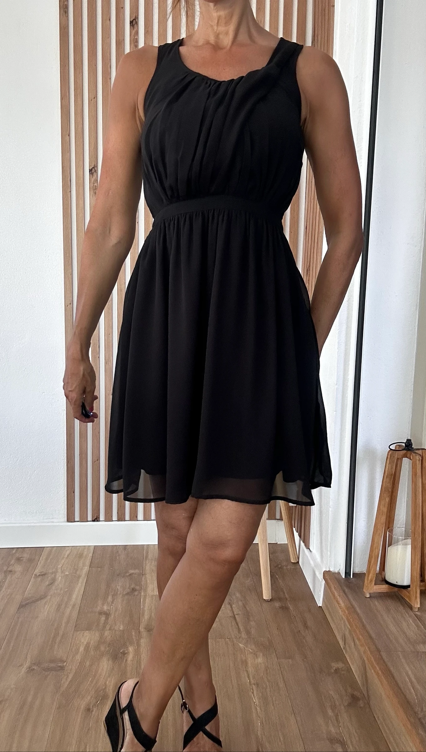 Fluid black dress Only size 38 – Like new – photo 6
